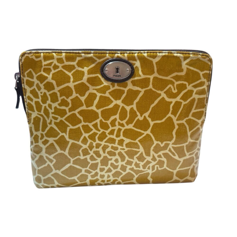 Fossil Key-Per Coated Canvas Zipper Giraffe Print Tablet iPad Case